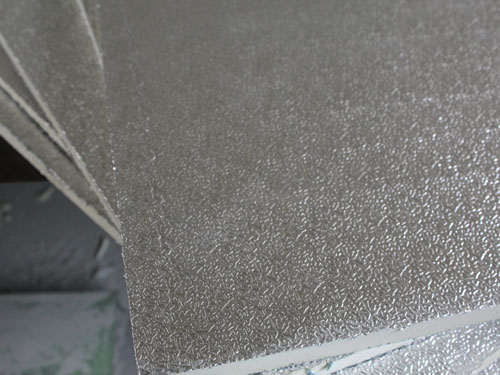 压花铝聚氨酯板